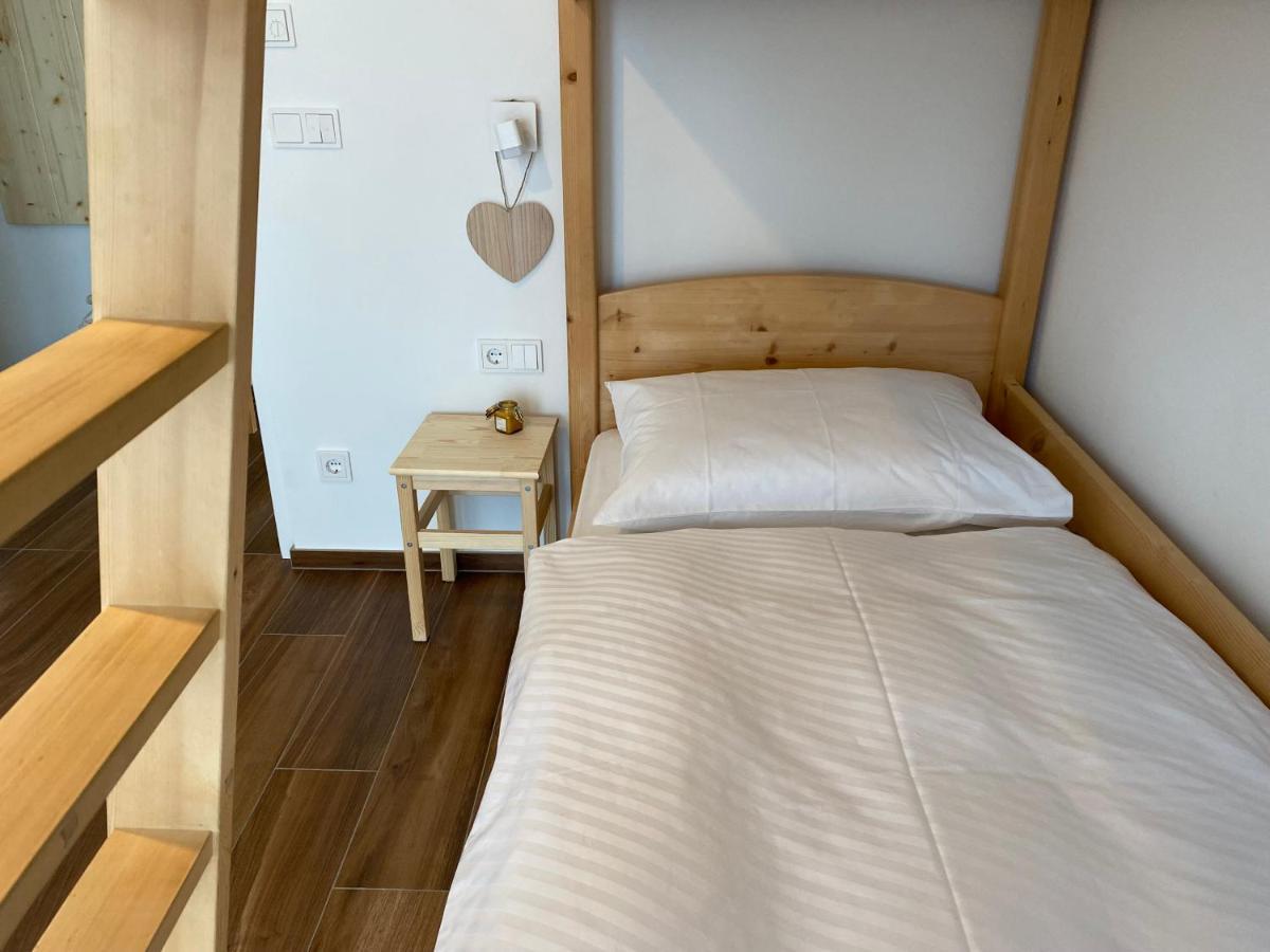 Alpine Chalet Aurora Dolomites ไลออน ภายนอก รูปภาพ